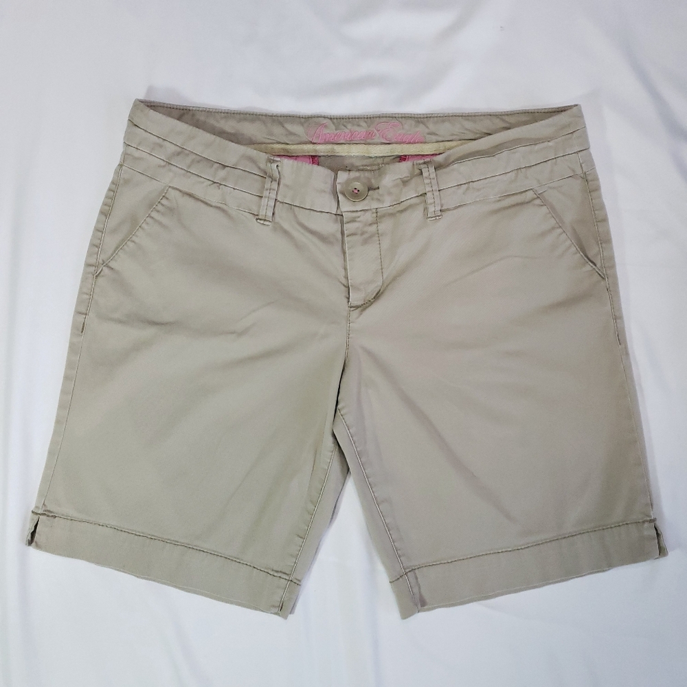 American Eagle Outfitters Tan Bermuda Shorts Flat Front Cotton